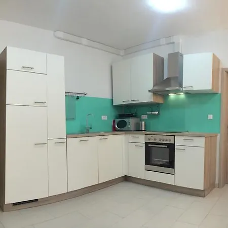 Sik 2 Apartment *