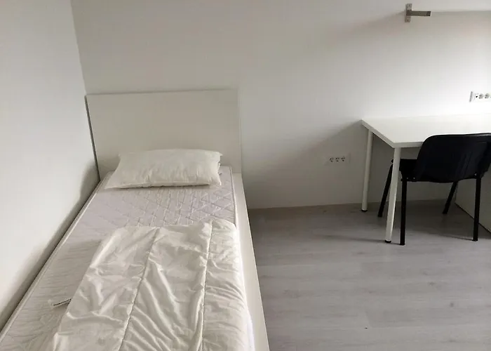 Sik 2 Apartment *